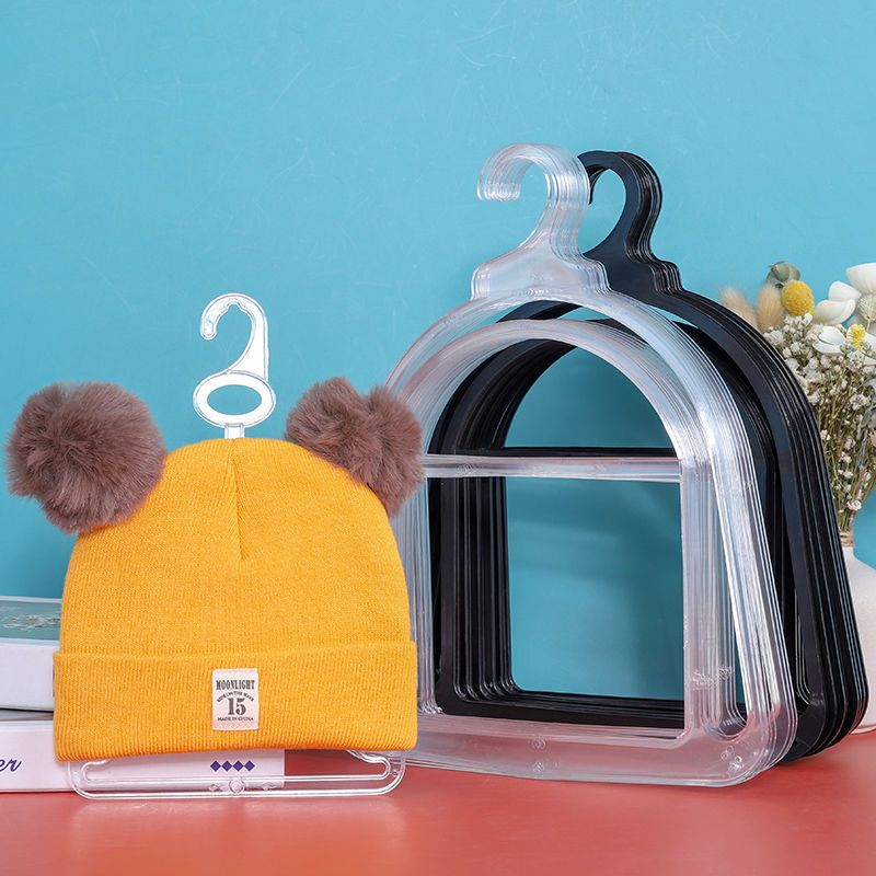 Baby Shop Clothing - หมวกแบบเรียบง่ายชั้นโชว์ที่ยึดมือถักสำหรับเด็กทารกและผู้ใหญ่สำหรับร้านขายเสื้อผ้าห้างสรรพสินค้าโมเดลโชว์ชั้นวางของพลาสติก